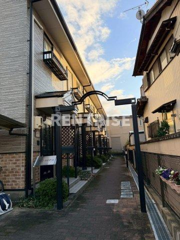 メゾンルミエールのエントランス