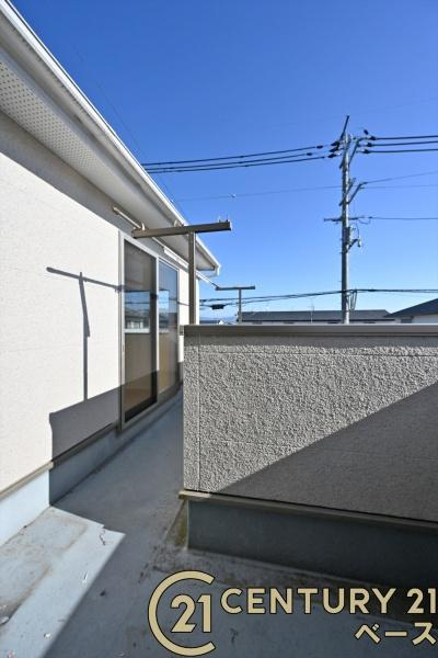生駒郡斑鳩町龍田南５丁目の中古一戸建のバルコニー|■現地撮影写真■日当たりのよいバルコニー！洗濯物もよく乾きます！