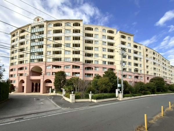 マークスプリングスメゾンＡ棟のその他|明るく綺麗な外観です。