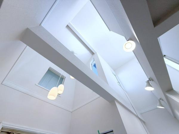 横浜市泉区西が岡２丁目の中古一戸建の玄関