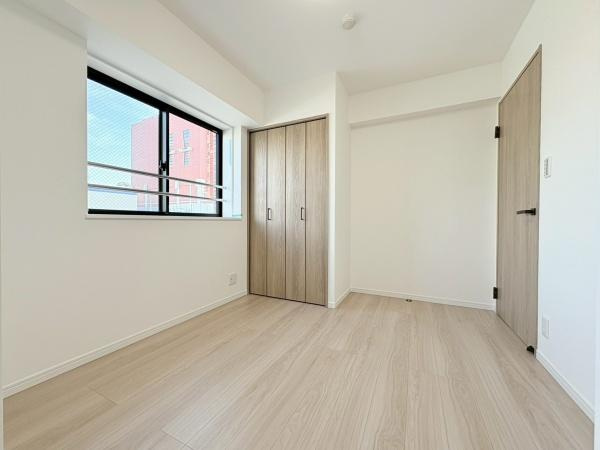 モアグランデ新横浜北の寝室|寝室4.3帖！収納付きです。