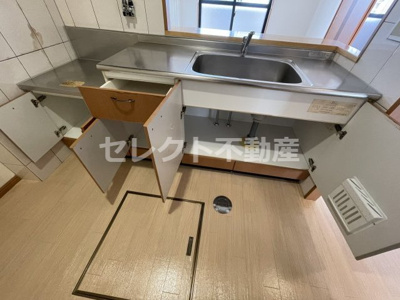 【洋室】 | アプリガーデン | 玄関