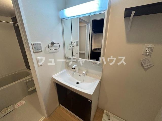 プレシャスワン翔（Precious one翔）の洗面所