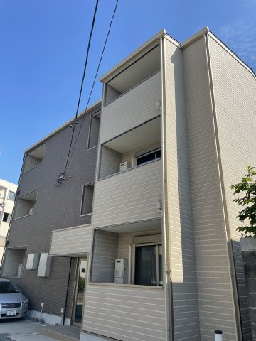 大阪市東淀川区　築浅一棟売アパート　アート大桐の外観