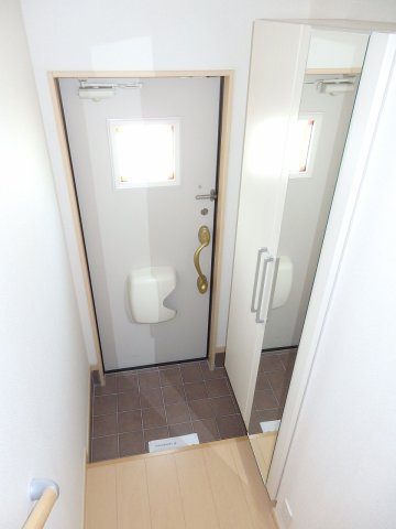 シャルマン　ヴィラの玄関|毎日通る玄関はこちらです