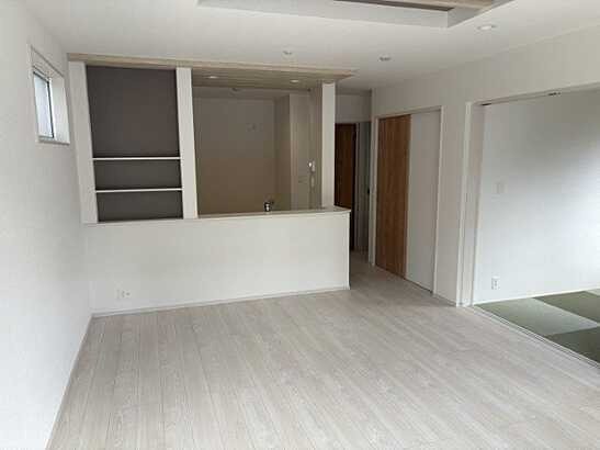 【居間・リビング】