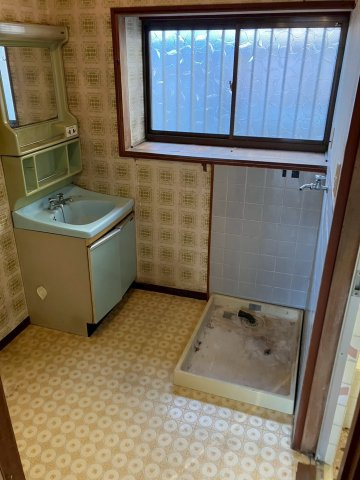 高松市香西西町　中古戸建の洗面所