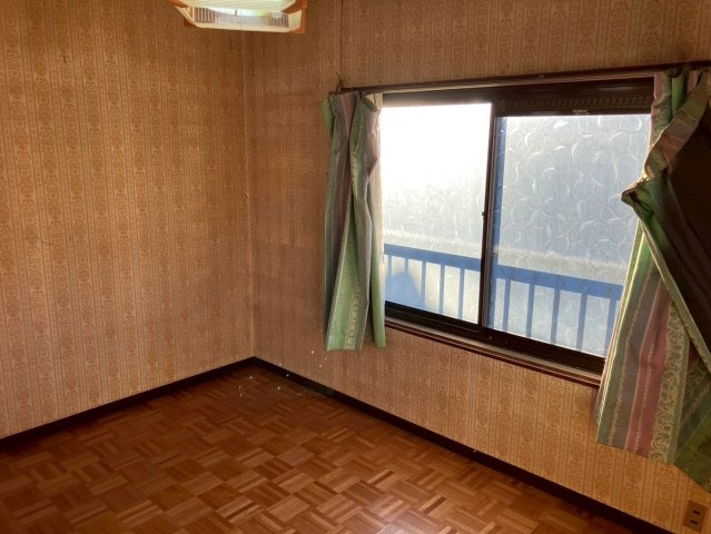 高松市香西西町　中古戸建の洋室