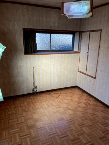 高松市香西西町　中古戸建の洋室