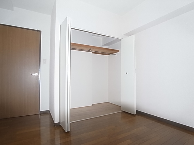 神戸市須磨区南落合１丁目の賃貸マンションの収納|クローゼット