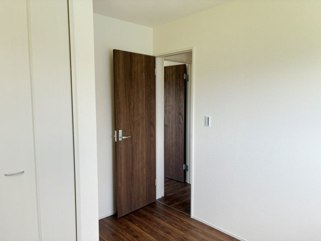 【洋室】 | 裾野市茶畑3期 新築建売分譲住宅 建物＋土地 TW06007 | 裾野市茶畑　1号棟　２階4.6帖　※令和８年７月３０日撮影