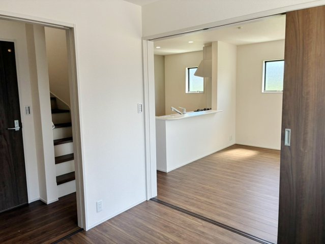 【キッチン】 | 裾野市茶畑3期 新築建売分譲住宅 建物＋土地 TW06007 | 裾野市茶畑　1号棟　キッチン　※令和８年７月３０日撮影