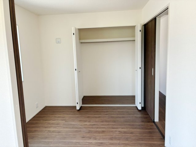 【洋室】 | 裾野市茶畑3期 新築建売分譲住宅 建物＋土地 TW06007 | 裾野市茶畑　1号棟　１階洋室4.5帖　※令和８年７月３０日撮影