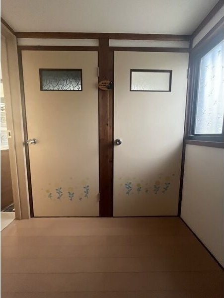 名和町前郷戸建貸家のトイレ