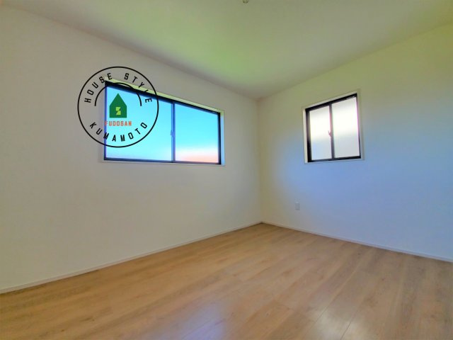 熊本市東区西原2丁目第5-2棟（1号棟）　の内観：施工例|柔らかい陽光が差し込む明るいお部屋を演出する設計。彩光の取れる窓が気持ちの良いお部屋を創り上げます。