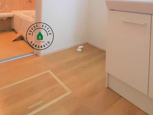 熊本市東区西原2丁目第5-2棟（1号棟）　の内観：施工例|ランドリースペースとなります。広々して有効的にご使用できます。 