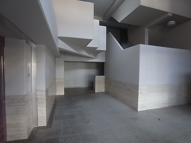 神戸市須磨区南落合１丁目の賃貸マンション