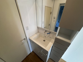 【洗面所】 | 【北杜市大泉町谷戸】定住向きのエリアにある3LDK