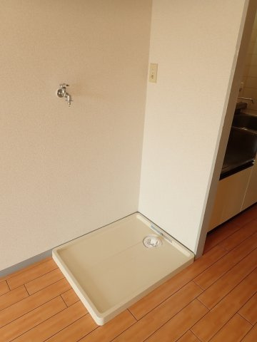 シティハイム旭が丘の設備|室内洗濯置き場です
