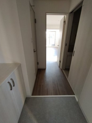 東大阪市金岡　築浅アパート　アート東大阪Bの玄関