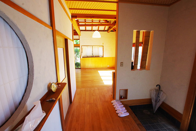 【玄関】 | 網代山別荘地　戸建