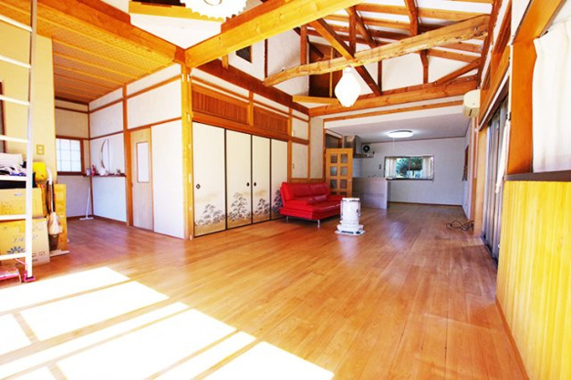 【居間・リビング】 | 網代山別荘地　戸建