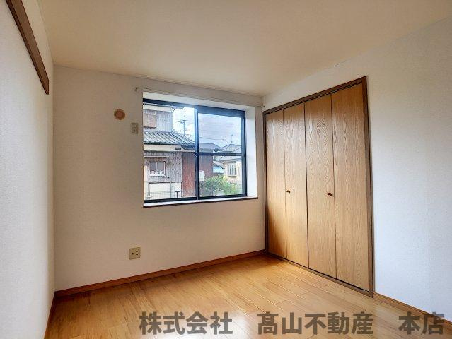 サンパ－ク伍番館の居間・リビング