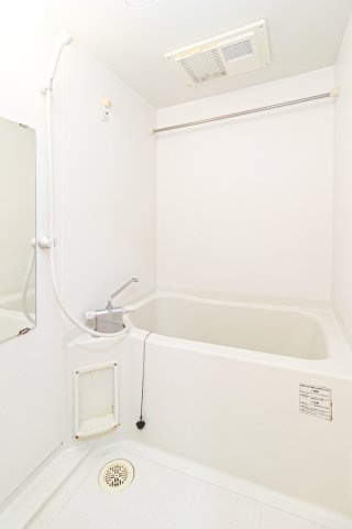 サヴォイテンジンクォーター　4階の浴室|別号室のものです。現状優先になります。