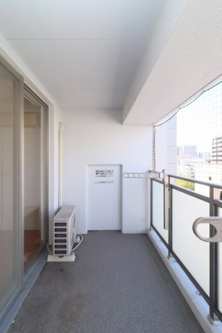 サヴォイテンジンクォーター　4階のバルコニー|別号室のものです。現状優先になります。