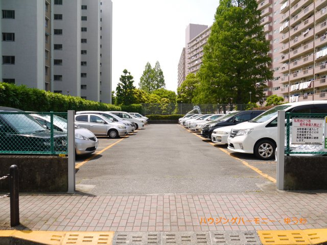 【駐車場】 | 高島平第一住宅１号棟 | 自走式の駐車場がありますので、車必須のかたには、安心です。