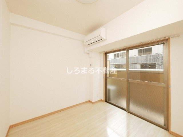 フォレステージュ北堀江の居間・リビング