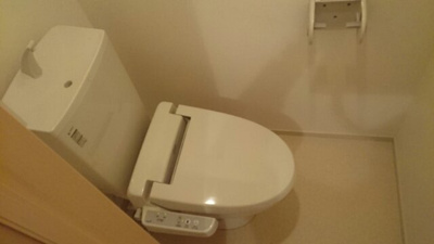 【トイレ】 | アヴァンツァートⅢ | 落ち着いた色調のトイレです