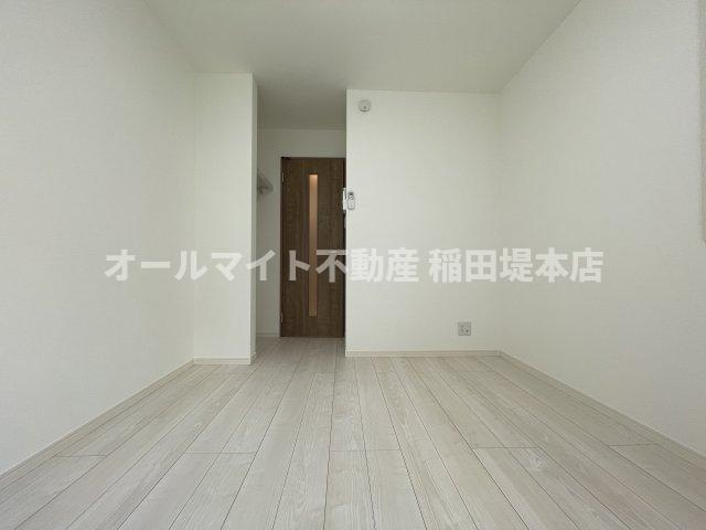 川崎市多摩区長尾５丁目のアパートの寝室