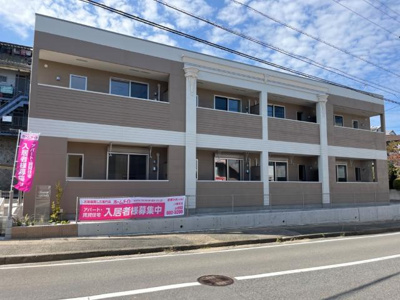 【外観】 | サンクレスト・大谷 | 「０円で入居も可能♪」お得にお探しするなら不動産すまラボにお任せ下さい♪
〇現地待合わせOK　〇LINE対応可　〇他社物件持込ＯＫ
〇遠隔契約OK　〇お値引き喜んで♪皆様のお問合せをお待ちしています♪