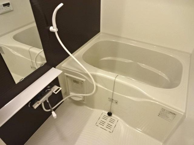 【浴室】 | ポルトボヌール | バス