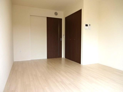 【内装】 | ポルトボヌール | 洋室