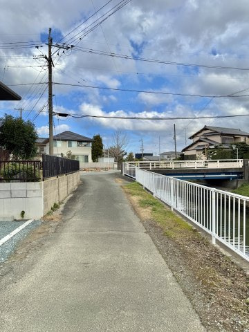 中央区寺脇町3期　全1棟の前面道路含む現地写真|車の往来が少ない静かな環境です！
