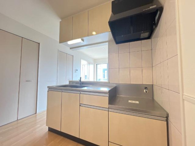 【キッチン】 | メゾン東二島 | キッチン