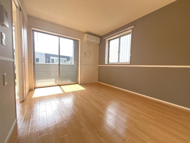 【内装】 | メゾン東二島 | 室内