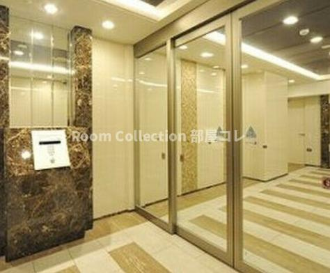 プレサンス丸の内城雅のロビー