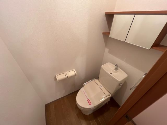 グラスコートのトイレ|シャワー付トイレ