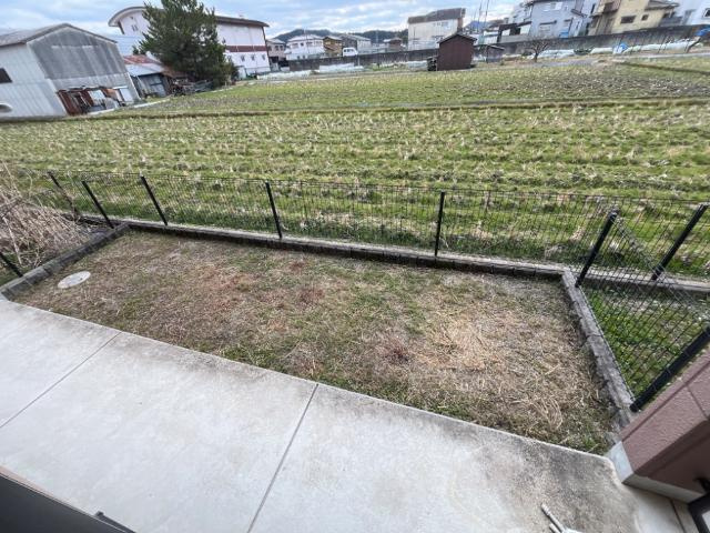 グラスコートのバルコニー|庭