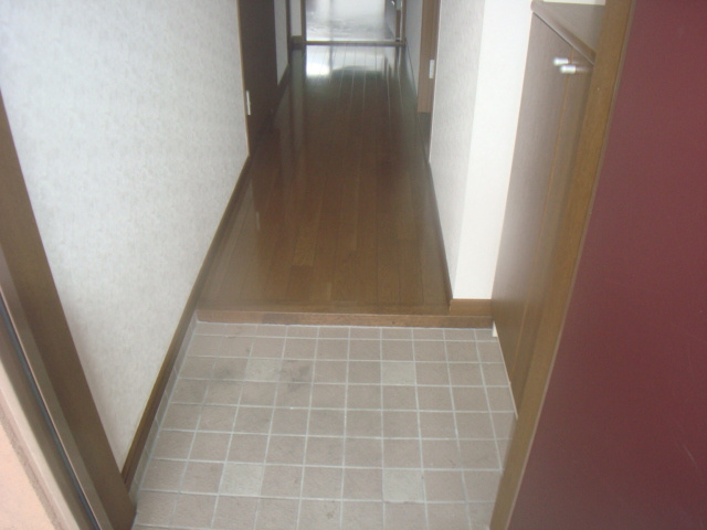 サンタプレイス岡崎の玄関|玄関（イメージ）