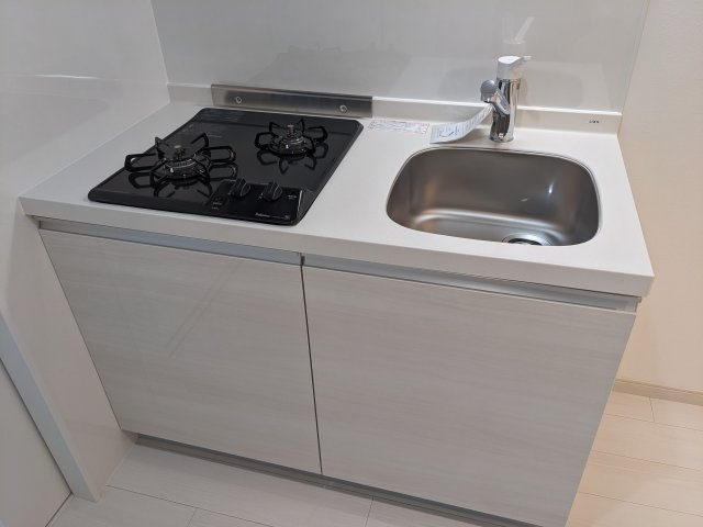 グルーブ新神戸Ariaのキッチン|モデル住戸（204）の室内写真になります