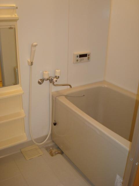 ソレジオ伊賀　Bの浴室