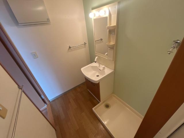 グラスコートⅡの洗面所|洗面