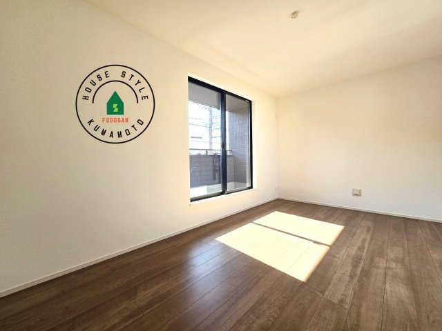 熊本市北区兎谷1丁目第1-1棟（1号棟）の寝室|主寝室には収納力に優れたクローゼットがありますので、お部屋もすっきり片付きます。