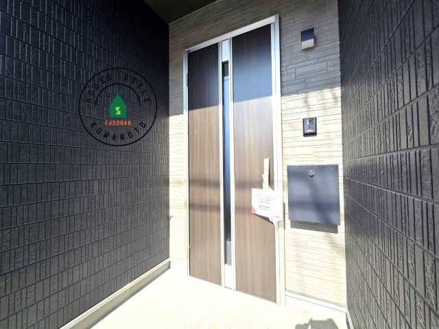 熊本市北区兎谷1丁目第1-1棟（1号棟）の玄関|おでかけの時も帰った時も、「我が家」を最初に感じでもらえる素敵な空間に。