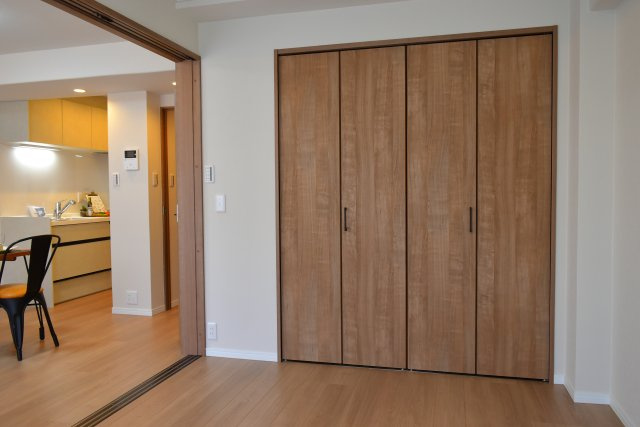 東村山市美住町１丁目の中古マンションの収納