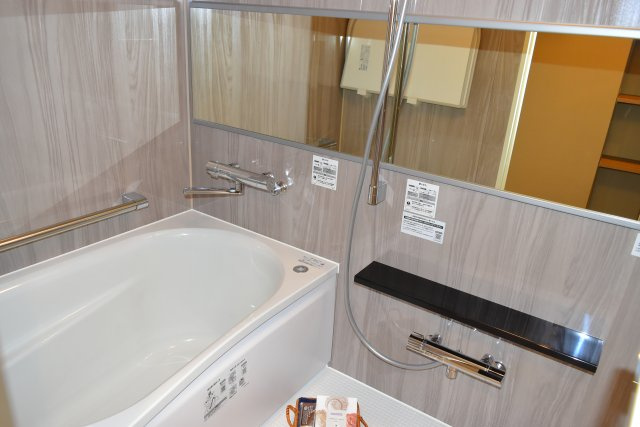東村山市美住町１丁目の中古マンションの浴室